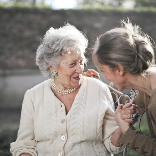 Comunidad residencial en Ecuador para ancianos de  Costa Rica